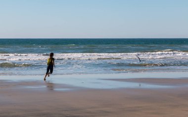 Martı sonra kaçan genç kız