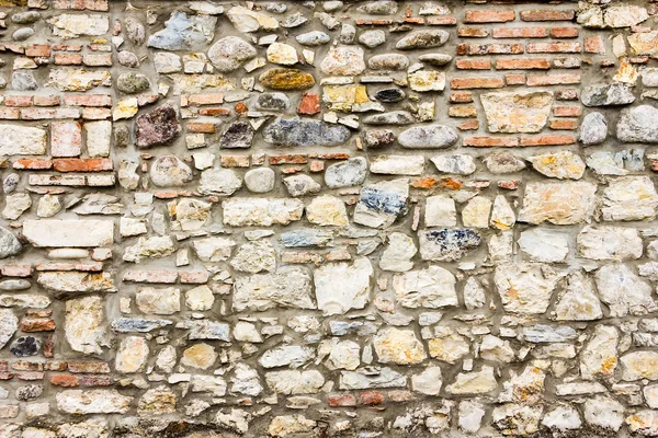 Parede de pedra padrão real cor cinza de design de estilo moderno superfície rachada desigual decorativa com cimento — Fotografia de Stock