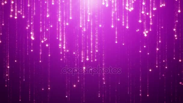 As partículas douradas caindo giram e cintilam no fundo magenta roxo. Fundo abstrato para glamour elegante e riqueza de luxo — Vídeo de Stock