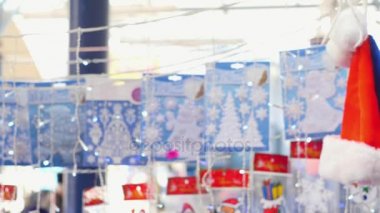 Noel süslemeleri satışı. Noel tatil, şenlikli ruh hali için adil, hazırlık