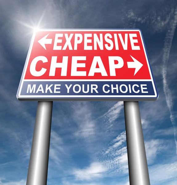 Expensive or cheap road sign — Φωτογραφία Αρχείου