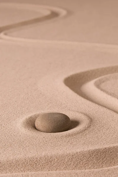 Zen meditation stone and sand garden — Stock Photo, Image