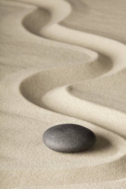 Zen meditasyon taş ve kum