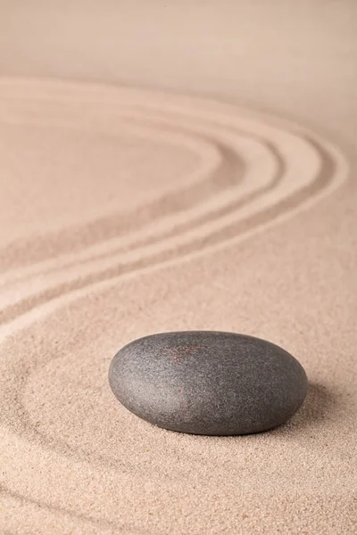 Zen stone garden with meditation stone — Stock Photo, Image