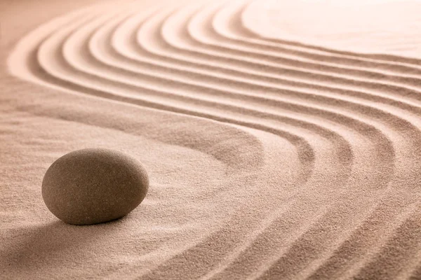 Zen stone and sand garden — Stock Photo, Image