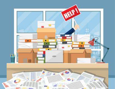 Ofis kağıtları yığınındaki stresli iş adamı