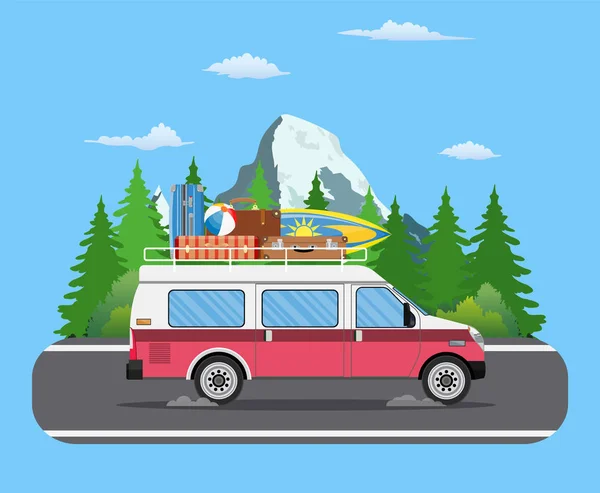 Remolque de viaje por carretera en carretera zona forestal . — Vector de stock