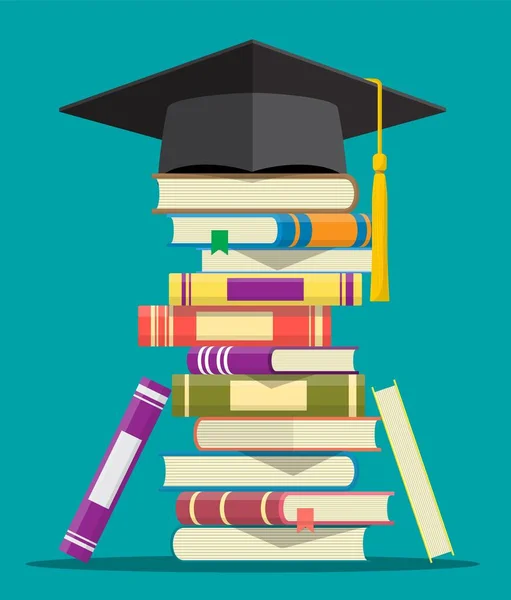 Tappo di laurea su pila di libri . — Vettoriale Stock