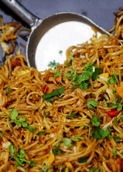 Closeup Indian Street Food Vegetable Fried Noodles — Stock Photo, Image