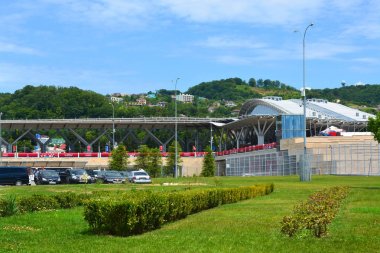 Sochi, Rusya - 18 Haziran 2017: Imeretinsky Kurort tren istasyonu Sochi Olimpik Parkı berofe Fifa Konfederasyon Kupası 2017