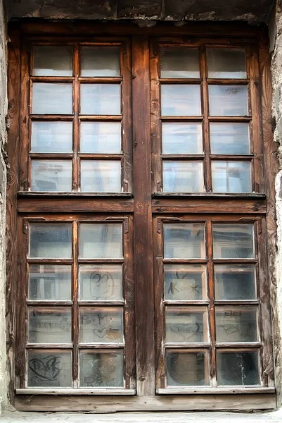 古いグランジ木製窓 — ストック写真