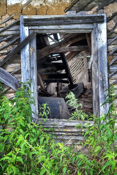 Eski sıkıntılı ahır duvar cam