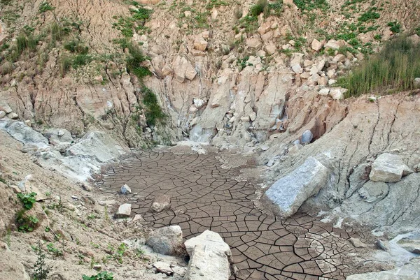 Kurumuş göl