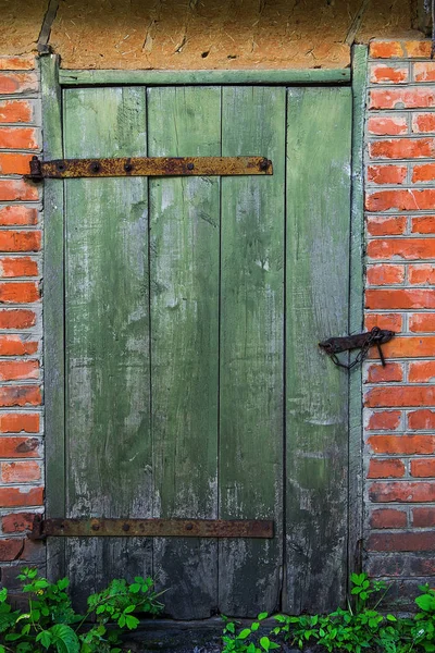 Vieja puerta del granero —  Fotos de Stock