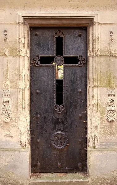 Pere Lachaise mausoleum — Stock Photo, Image