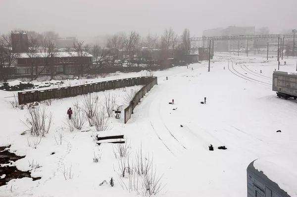 Ferroviária coberta de neve . — Fotografia de Stock