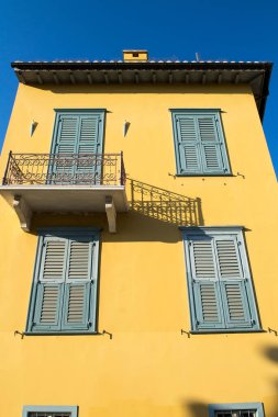 Tipik parlak Akdeniz mimarisi