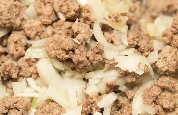 Rindfleisch in der Pfanne gebraten — Stockfoto