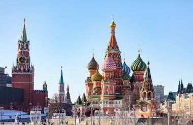 Moskova, Rusya - 24 Mart 2013: Kırmızı kare Moskova'da Kremlin