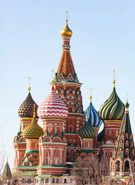 Moskva, Rusko - 24. březen 2013: Kupole v kostele v Moskvě — Stock fotografie