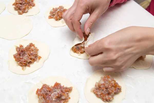 Cooking dumplings from dough — Stock Photo, Image