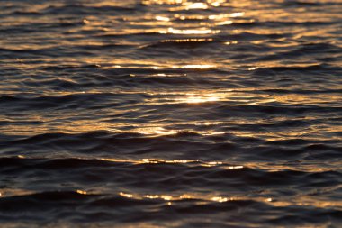 Sunset su yüzeyi parlak sorunsuz doku sıcak renk