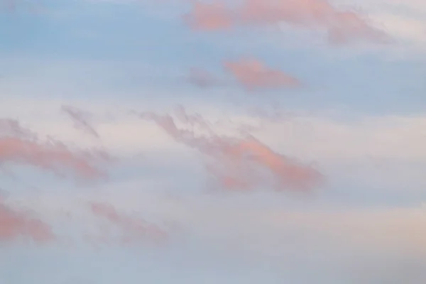 Szép felhők és a naplemente, a háttérben — Stock Fotó