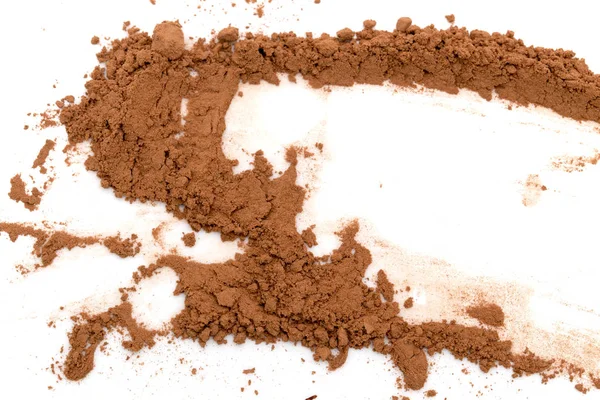Beyaz zemin üzerine kakao — Stok fotoğraf