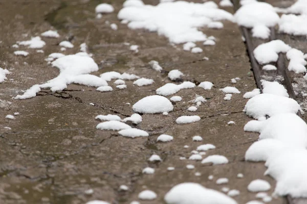 Neve a terra come sfondo — Foto Stock