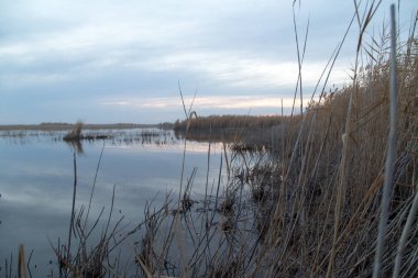 gölde güzel gündoğumu