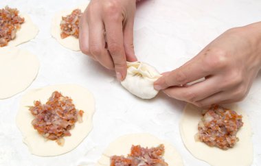 mantı hamur ürünleri pişirme