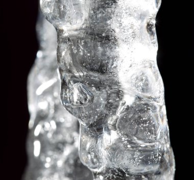 Icicle'ı siyah zemin