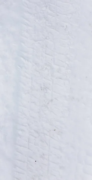 Arka plan olarak karda araba iz — Stok fotoğraf