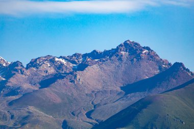 Kırgızistan'daki güzel dağlar