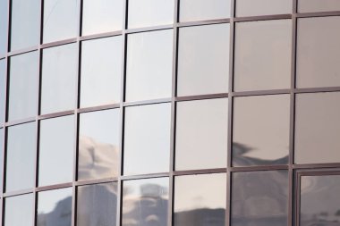 bir zemin olarak binanın cam pencere