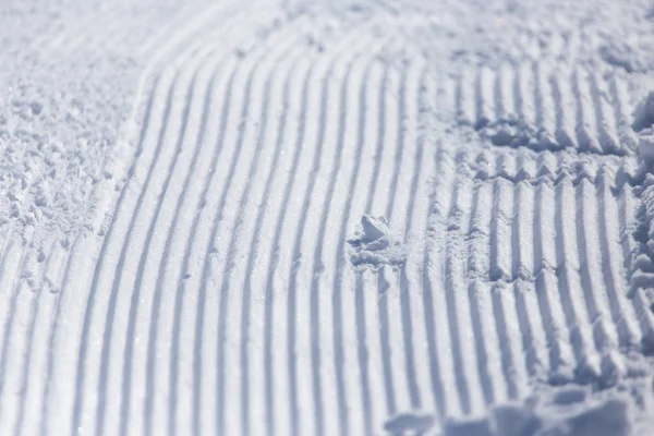 ストライプ背景として冬の雪山で — ストック写真