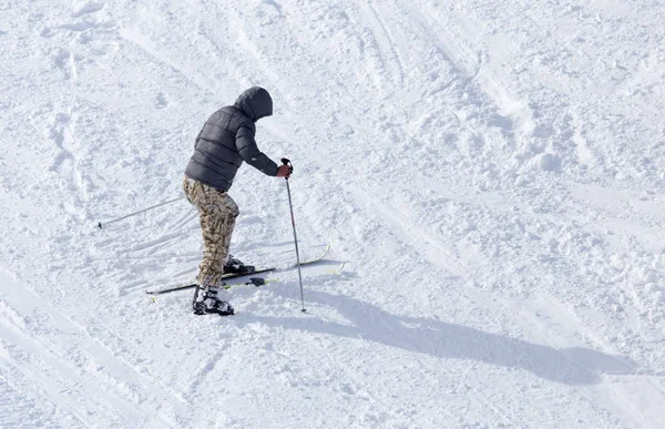 冬季滑雪运动的人 — 图库照片