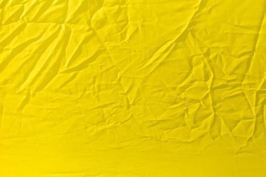 arka plan olarak buruşuk sarı bez