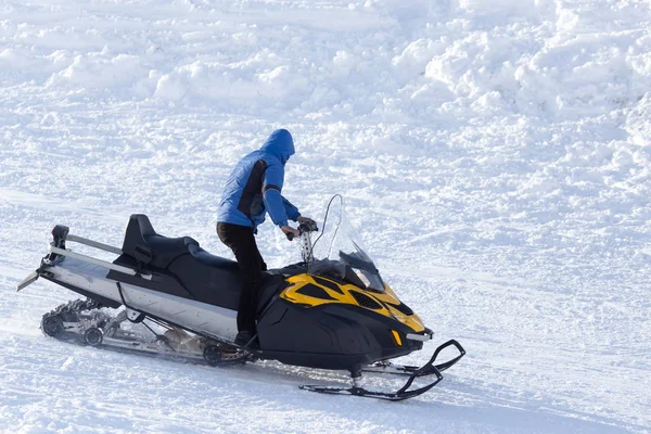 Bike in the snow in the winter — Stock Photo, Image