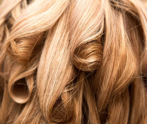 波状の髪を背景に テクスチャ スタジオの写真 — ストック写真
