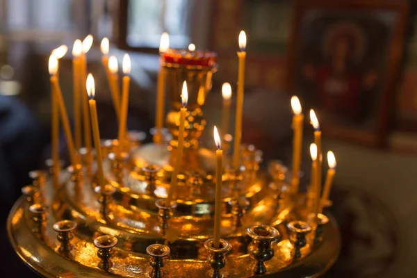 Kerzen Brennen Der Orthodoxen Kirche Fotos Atelier — Stockfoto