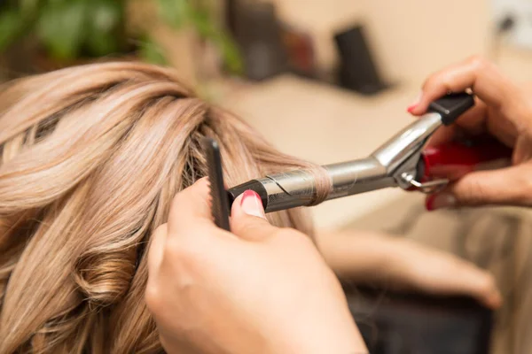 Wrap Hair Curling Beauty Salon — Stock Photo, Image