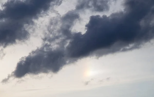 Awan Indah Melawan Langit Biru Taman Alam — Stok Foto