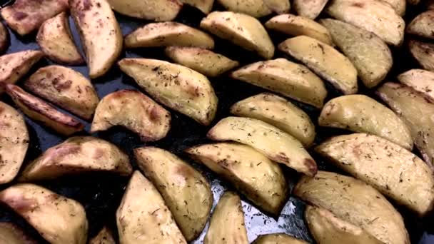 Close Footage Roasting Potato Slices Pan — Stock Video