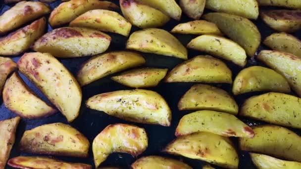 Close Footage Roasting Potato Slices Pan — Stock Video