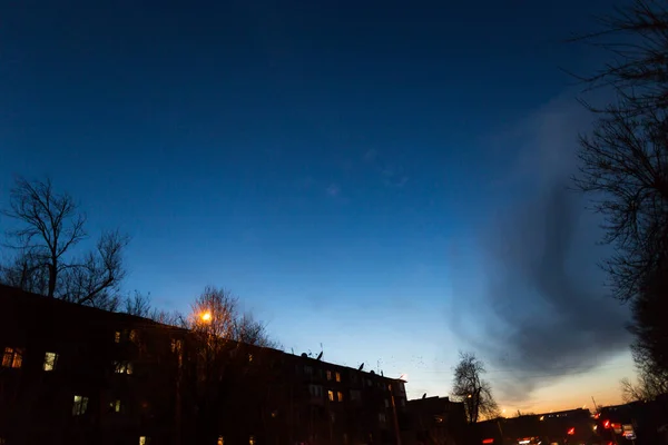 Vacker Solnedgång Staden Parken Naturen — Stockfoto