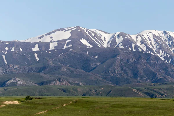 Los Picos Nevados Las Montañas Tien Shan Kazajstán — Foto de Stock