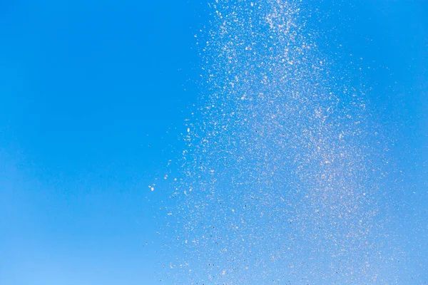 Water Splashing Fountain Background Blue Sky — Stock Photo, Image