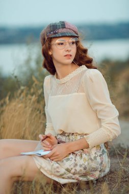 Doğa konsepti üzerine öğrenci ya da yazar