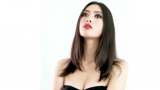 Estúdio moda tiro de mulher asiática — Vídeo de Stock